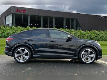 Used Audi Q4 e-tron 2024 for sale - 74716246: Photo