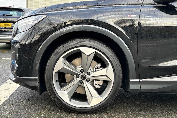 Used Audi Q4 e-tron 2024 for sale - 74716246: Photo 5