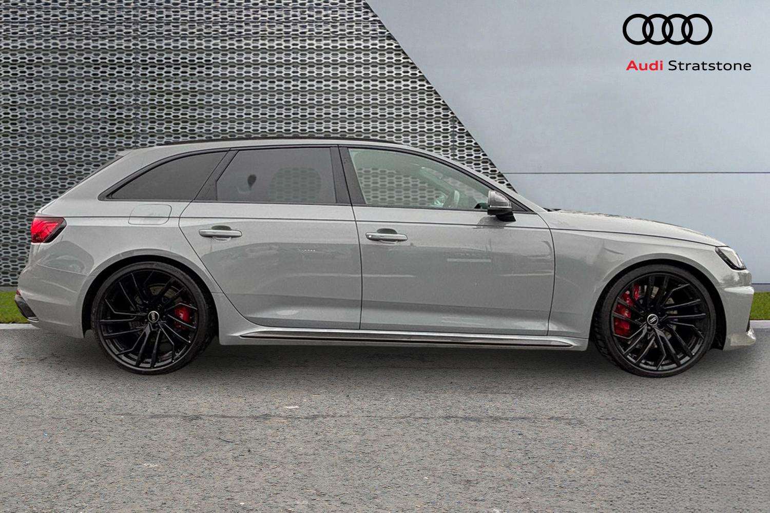 Used Audi RS4 2022 for sale - 77333861: Photo 4