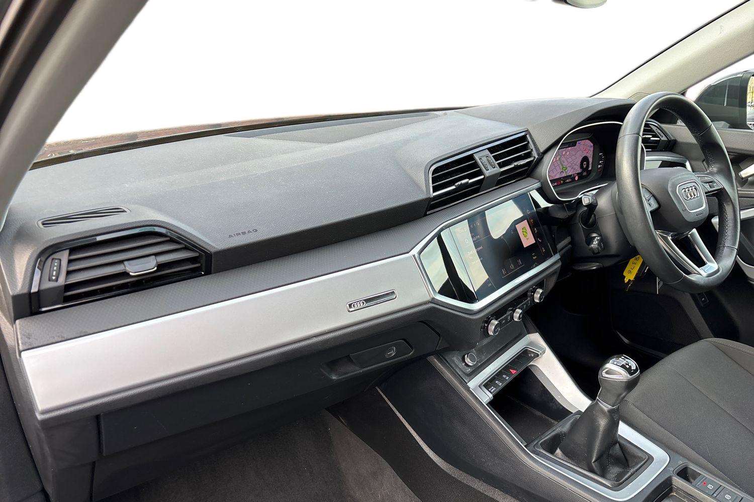 Used Audi Q3 2022 for sale - 76501748: Photo 2