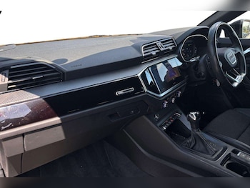 Used Audi Q3 2023 for sale - 79215369: Photo