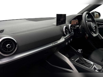 Used Audi Q2 2023 for sale - 78338054: Photo