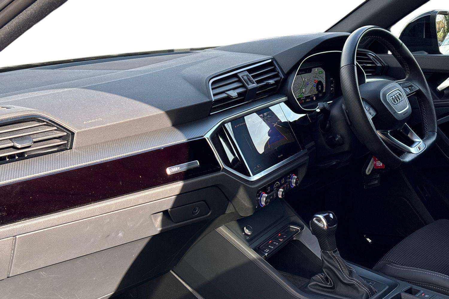 Used Audi Q3 2023 for sale - 77726665: Photo 2