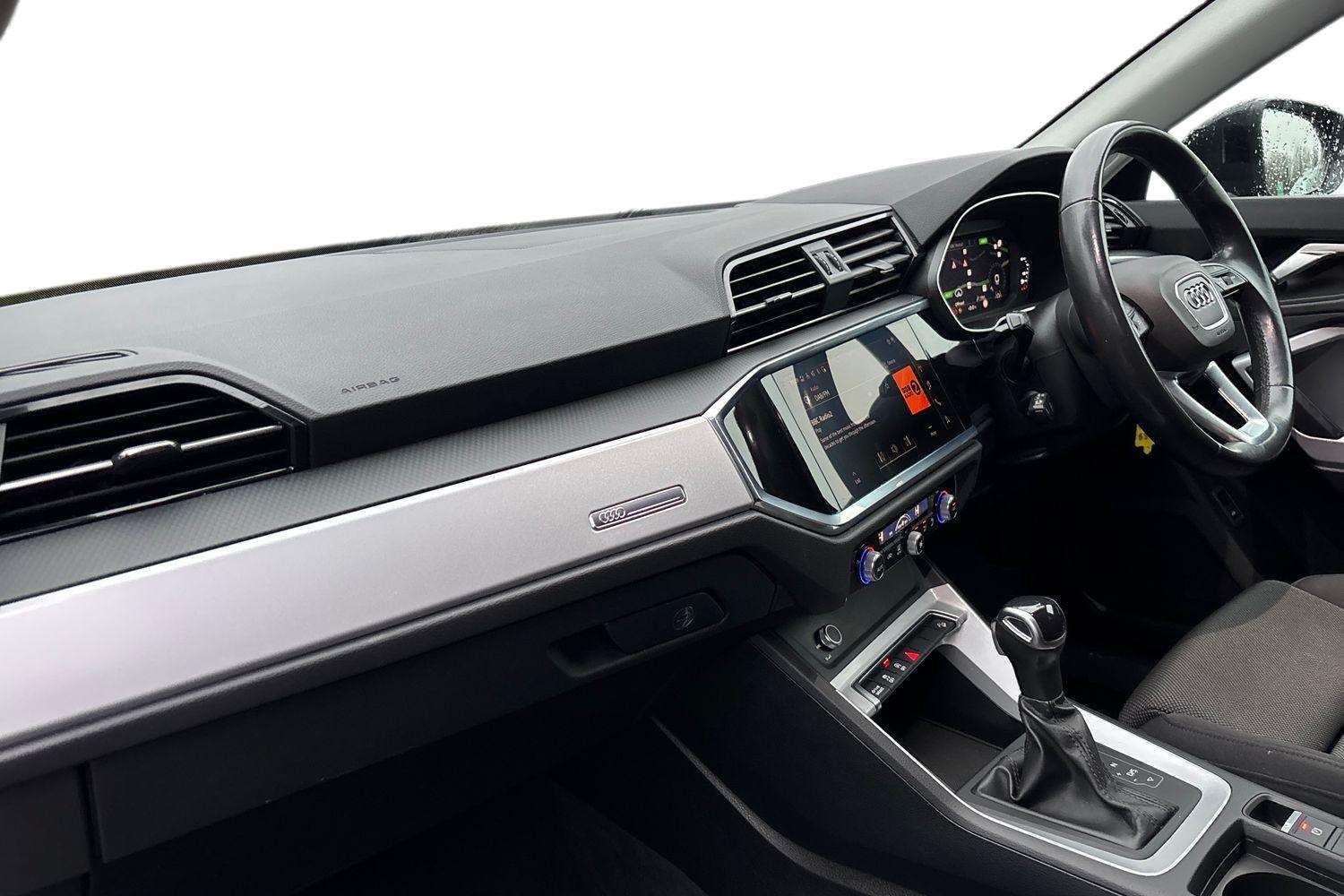 Used Audi Q3 2023 for sale - 76955208: Photo 2