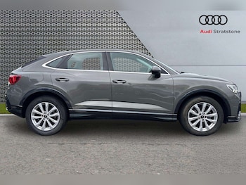 Used Audi Q3 2021 for sale - 76262510: Photo 4