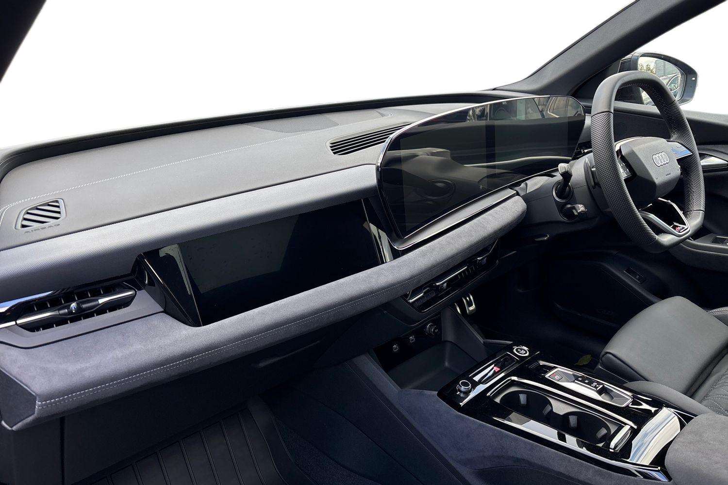 Used Audi Q6 e-tron 2025 for sale - 76955290: Photo 2