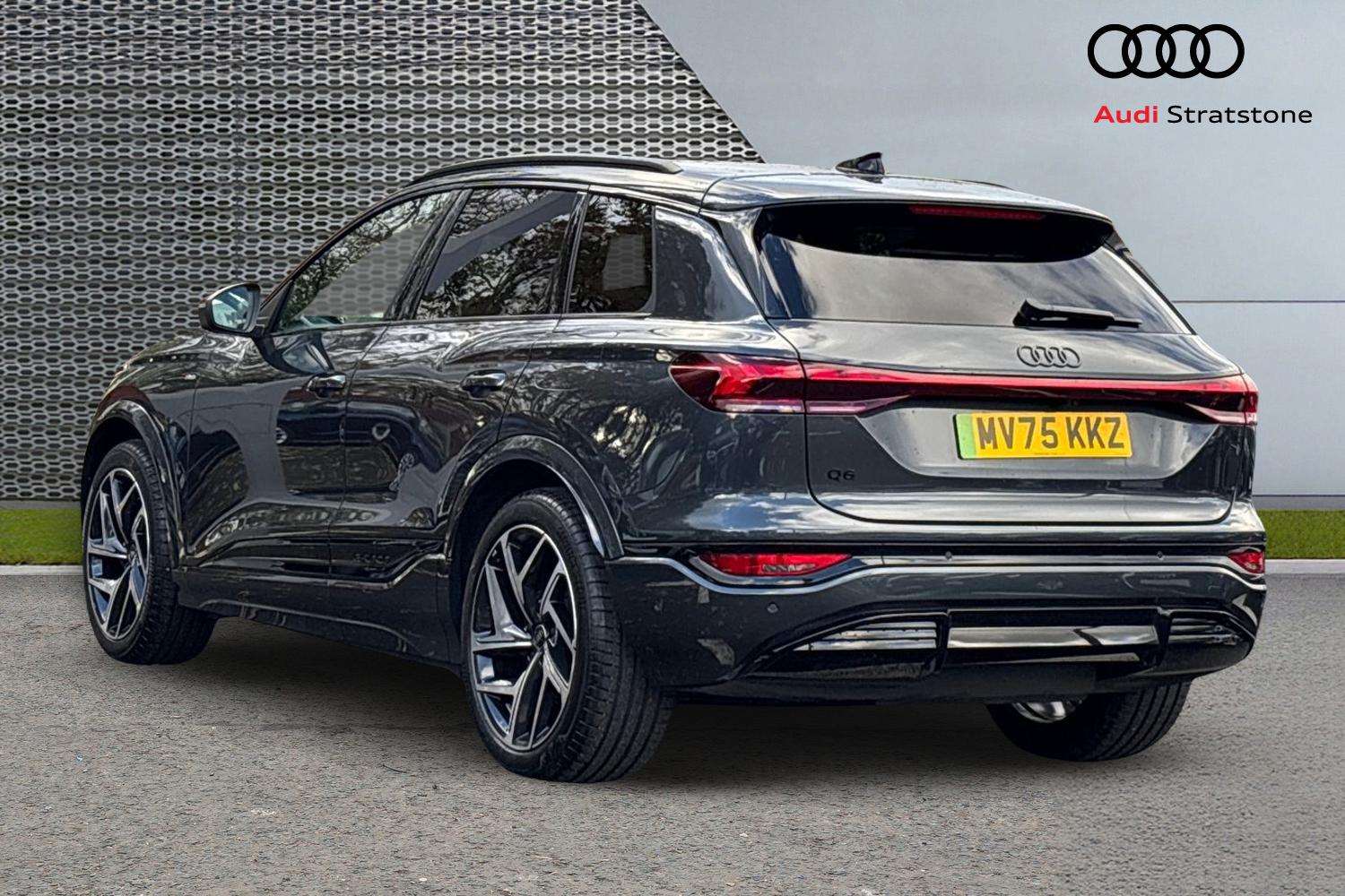 Used Audi Q6 e-tron 2025 for sale - 76955290: Photo 3