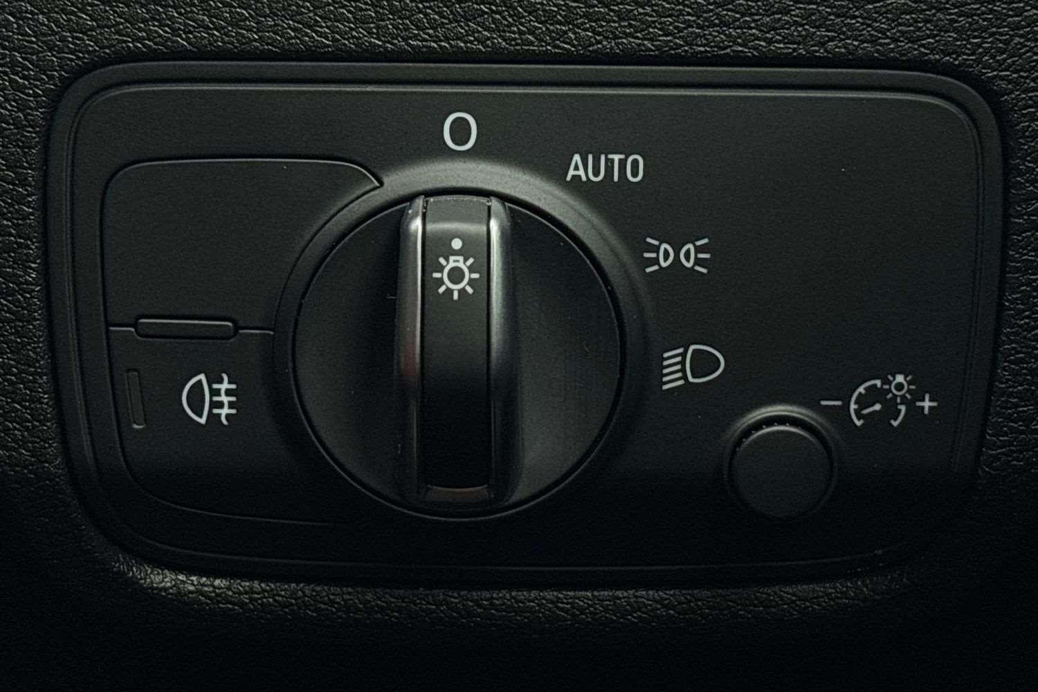 Used Audi Q2 2023 for sale - 78187849: Photo 30