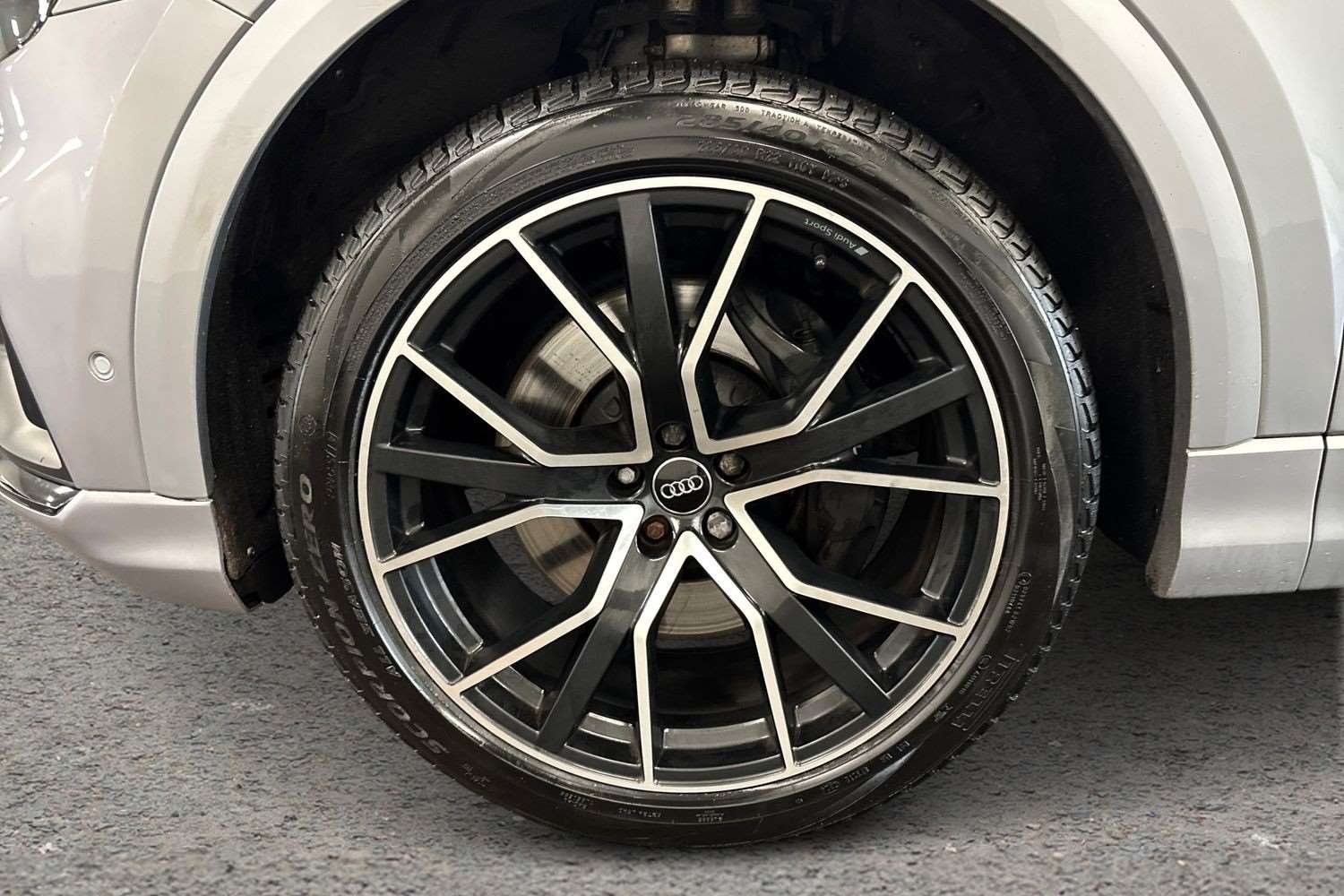 Used Audi Q8 2020 for sale - 77134809: Photo 11