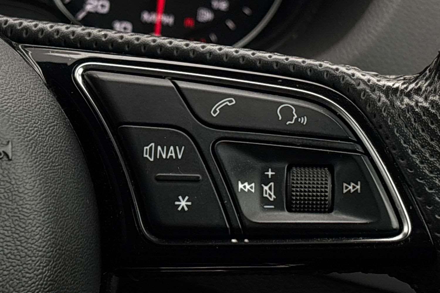 Used Audi Q2 2018 for sale - 76421066: Photo 17