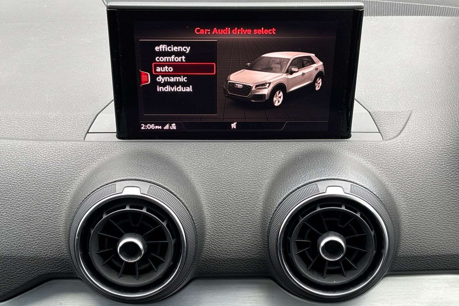 Used Audi Q2 2018 for sale - 76421066: Photo 32