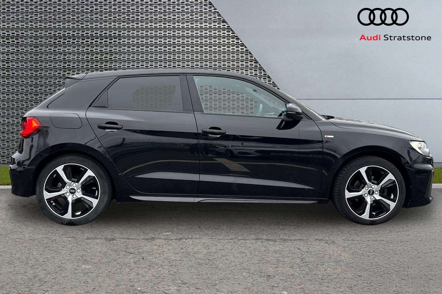 Used Audi A1 2023 for sale - 77726778: Photo 4