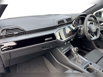 Used Audi Q3 2025 for sale - 76789229: Photo