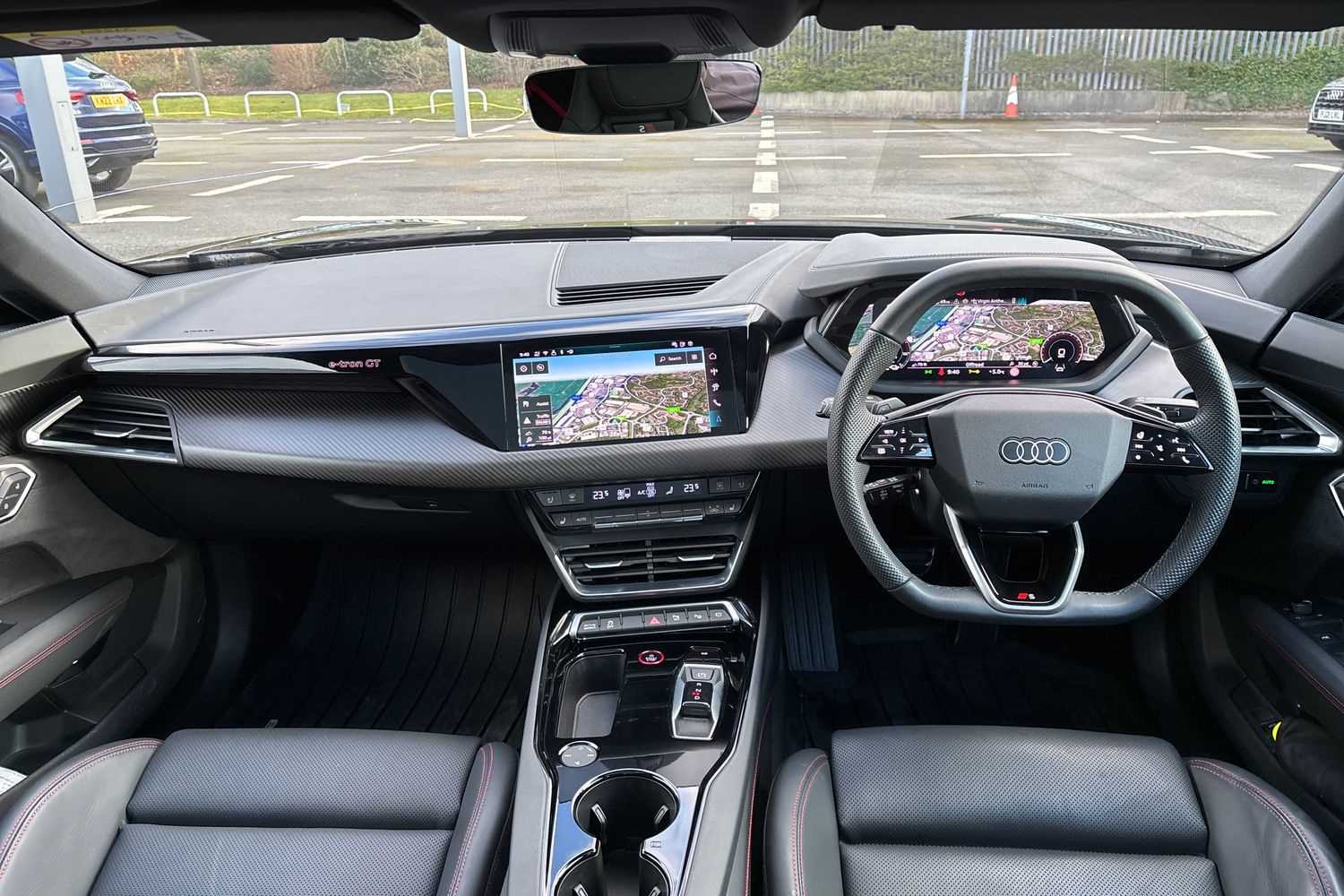 Used Audi e-tron GT 2024 for sale - 77648922: Photo 12