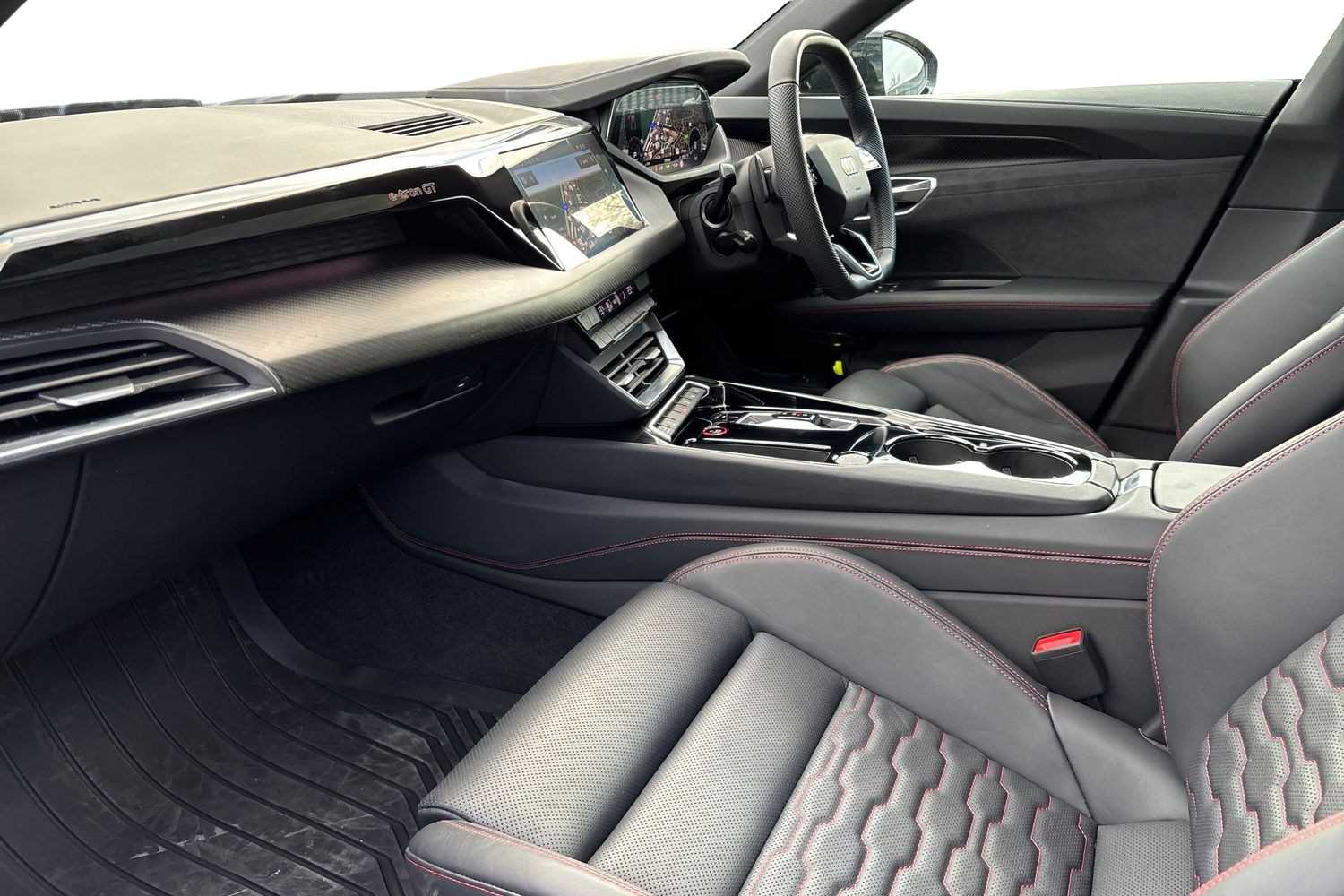 Used Audi e-tron GT 2024 for sale - 77648922: Photo 2