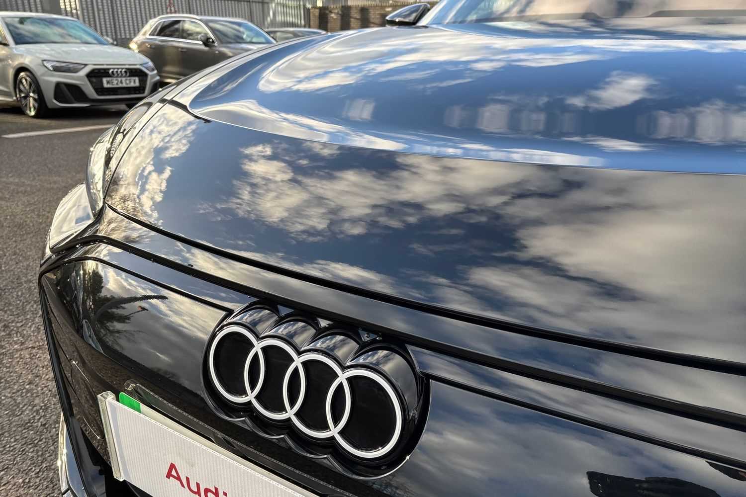 Used Audi e-tron GT 2024 for sale - 77648922: Photo 24