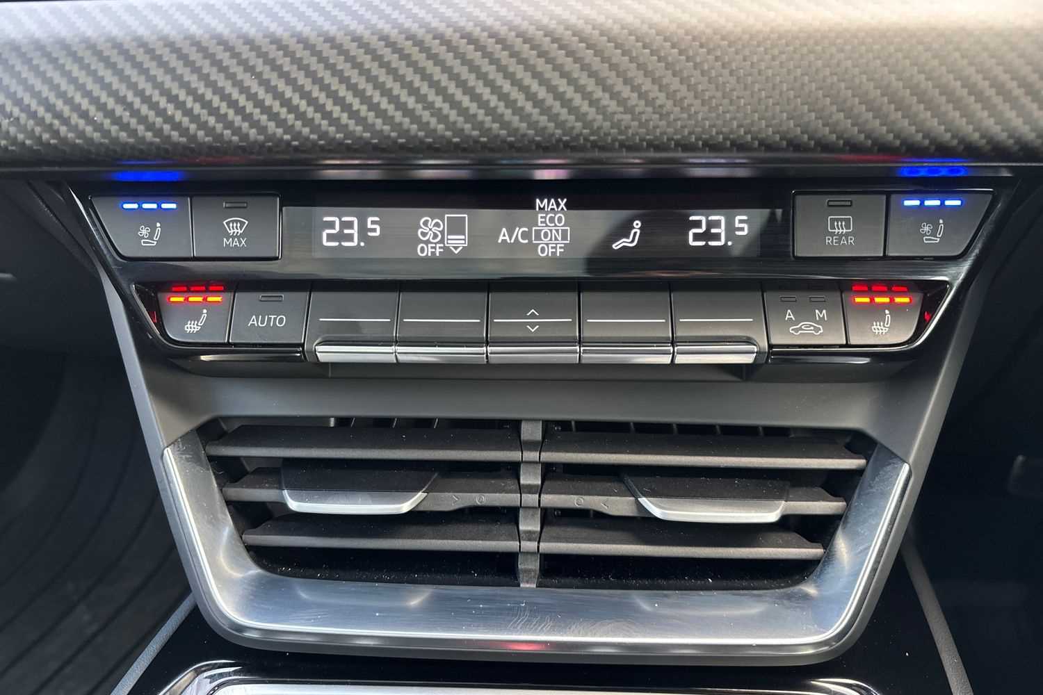 Used Audi e-tron GT 2024 for sale - 77648922: Photo 33