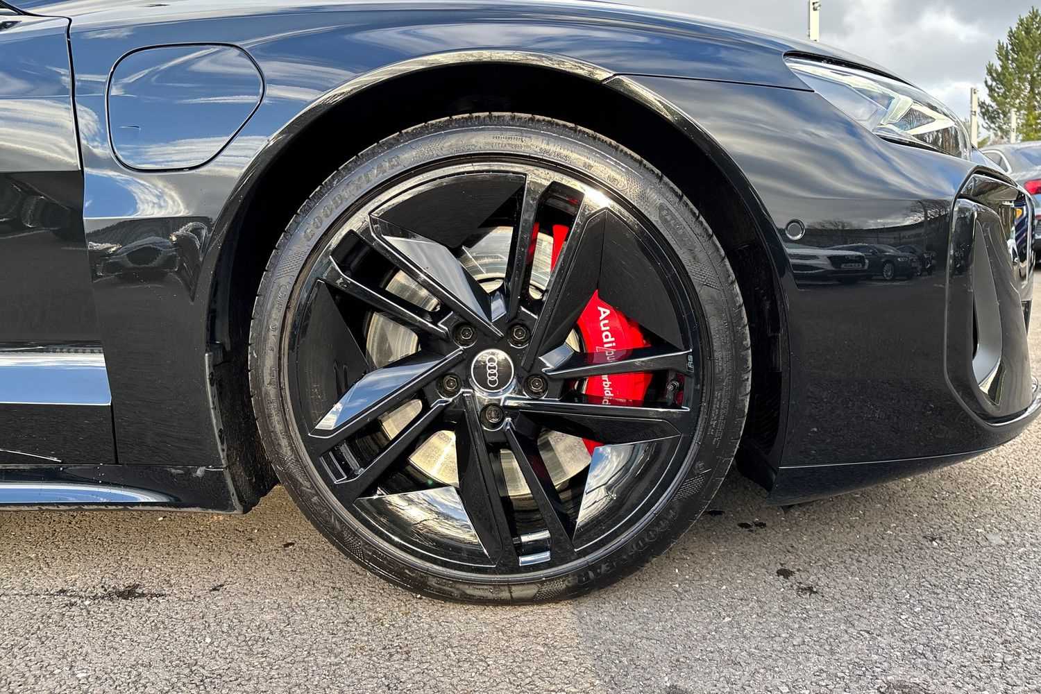 Used Audi e-tron GT 2024 for sale - 77648922: Photo 5