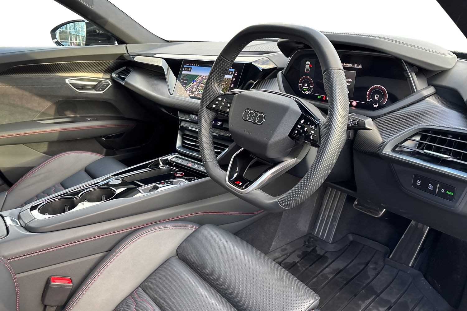 Used Audi e-tron GT 2024 for sale - 77648922: Photo 6