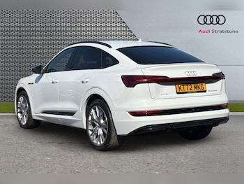 Used Audi e-tron 2023 for sale - 79002236: Photo