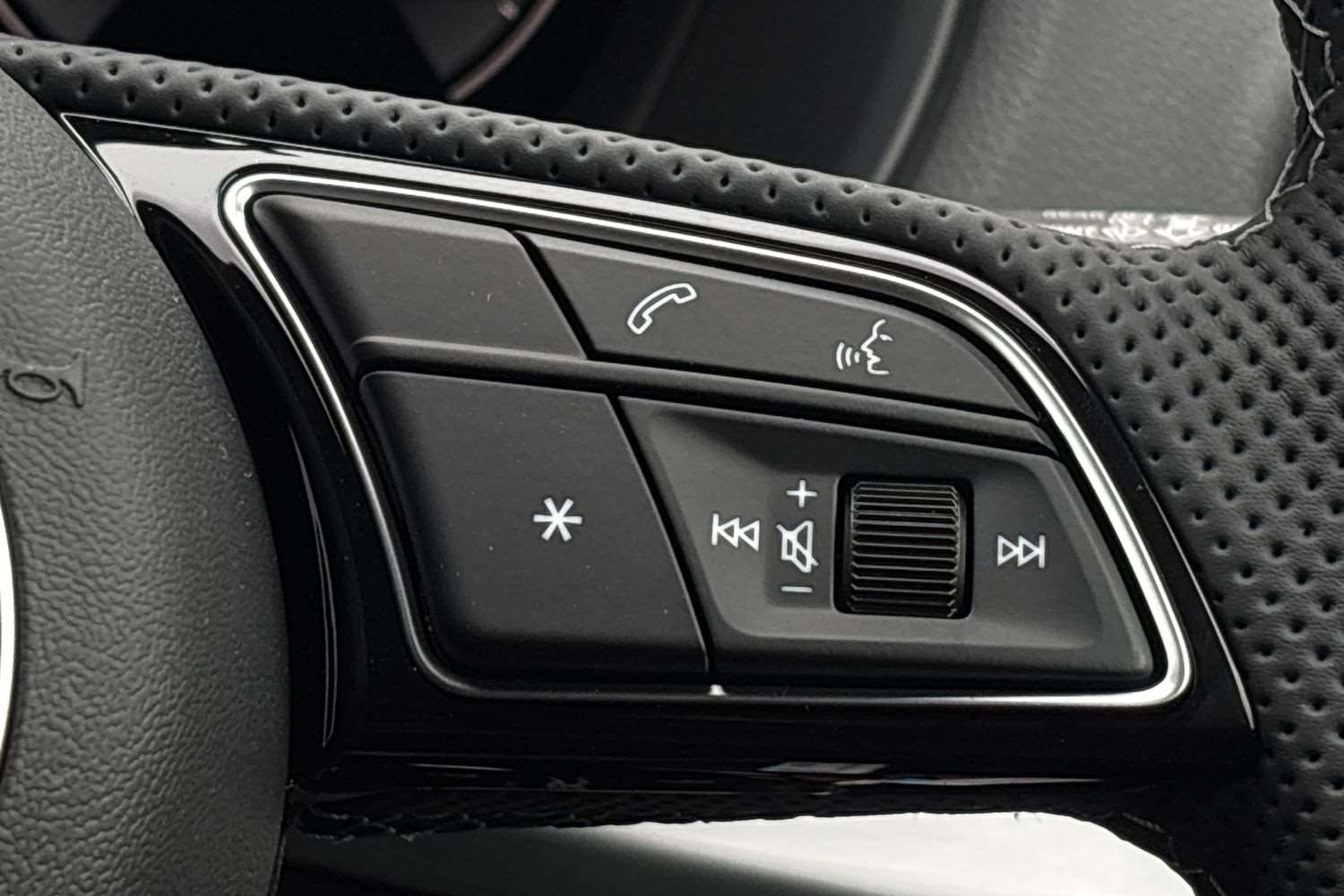 Used Audi Q2 2025 for sale - 77076582: Photo 17