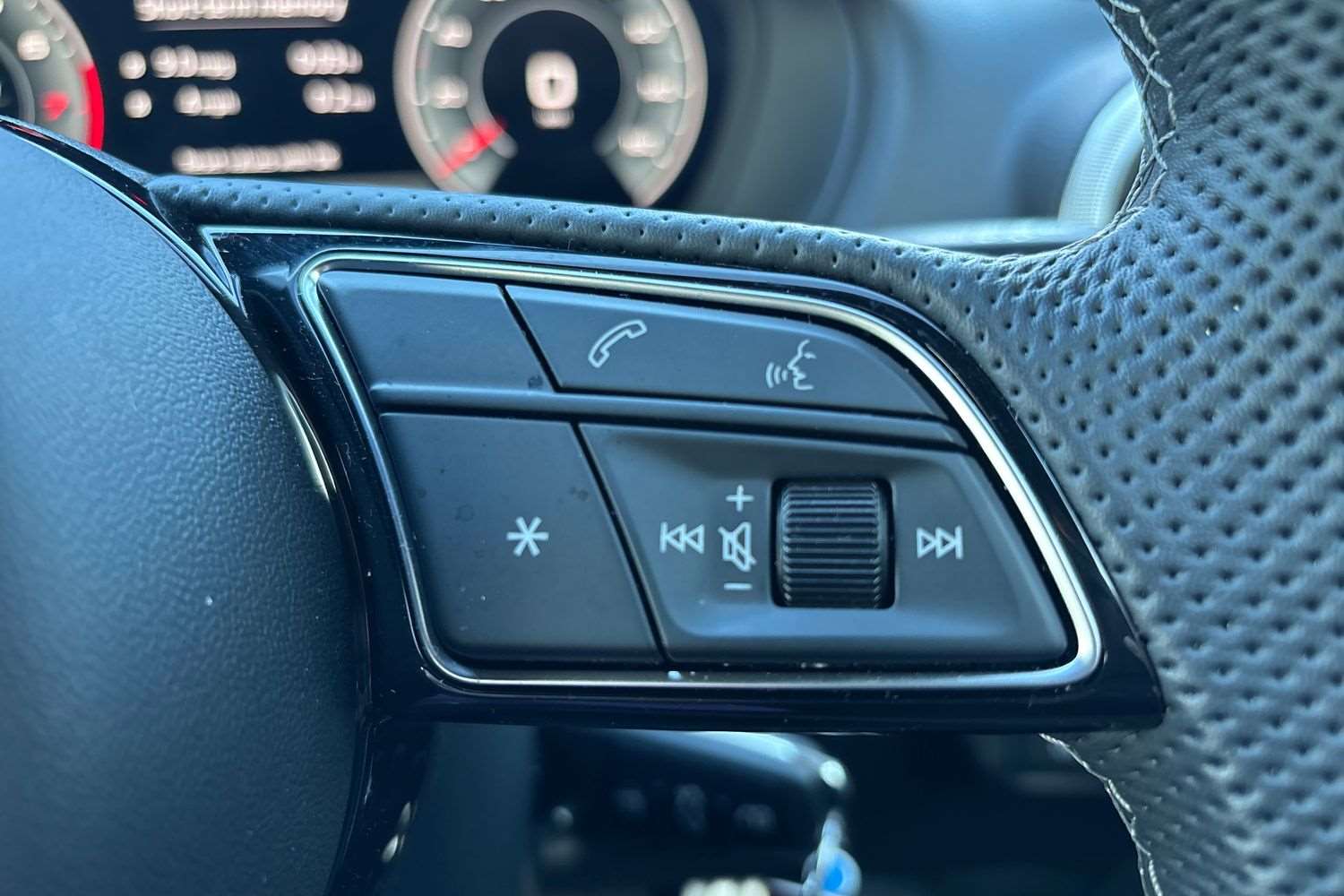 Used Audi Q2 2025 for sale - 77500466: Photo 17