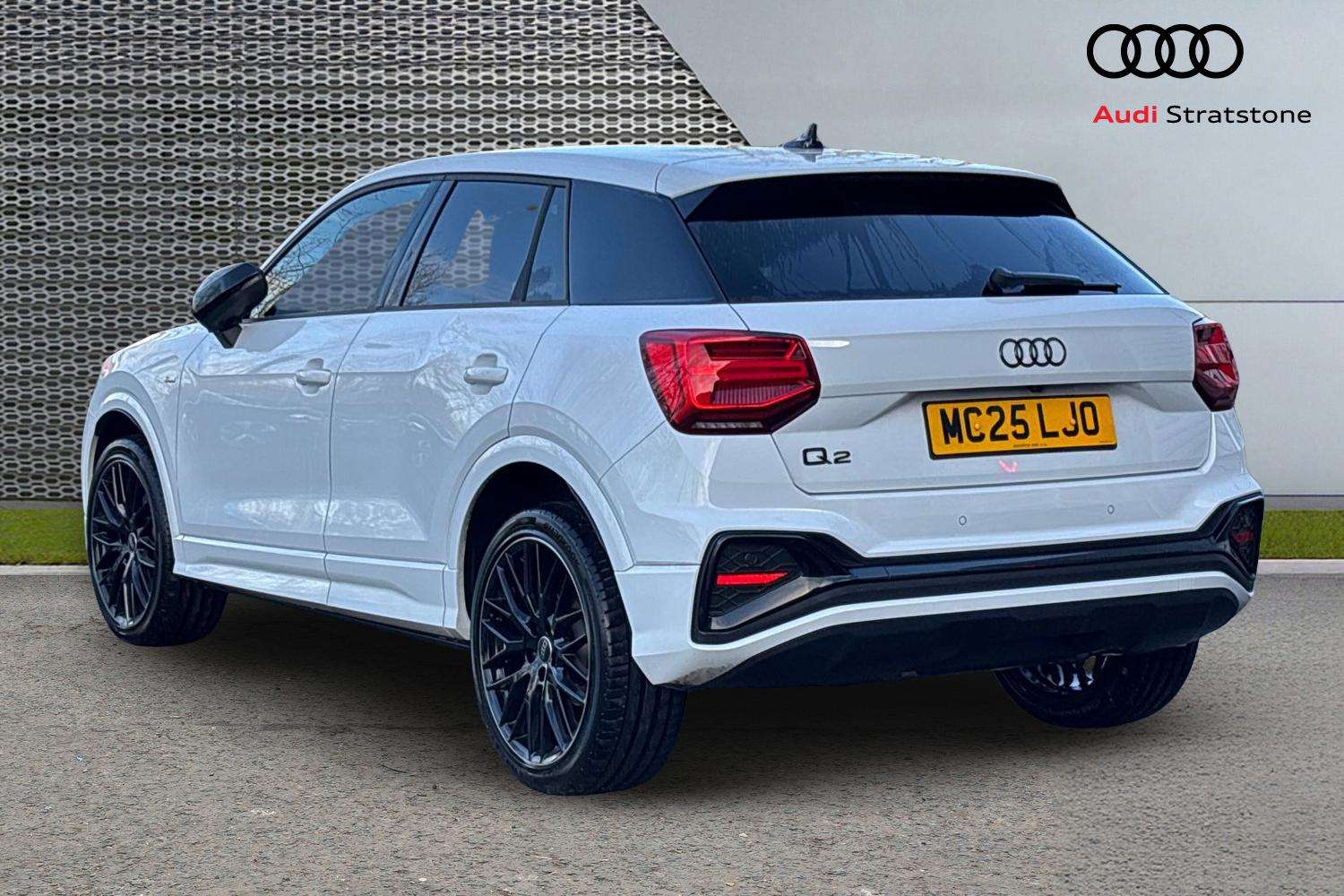 Used Audi Q2 2025 for sale - 77500466: Photo 3