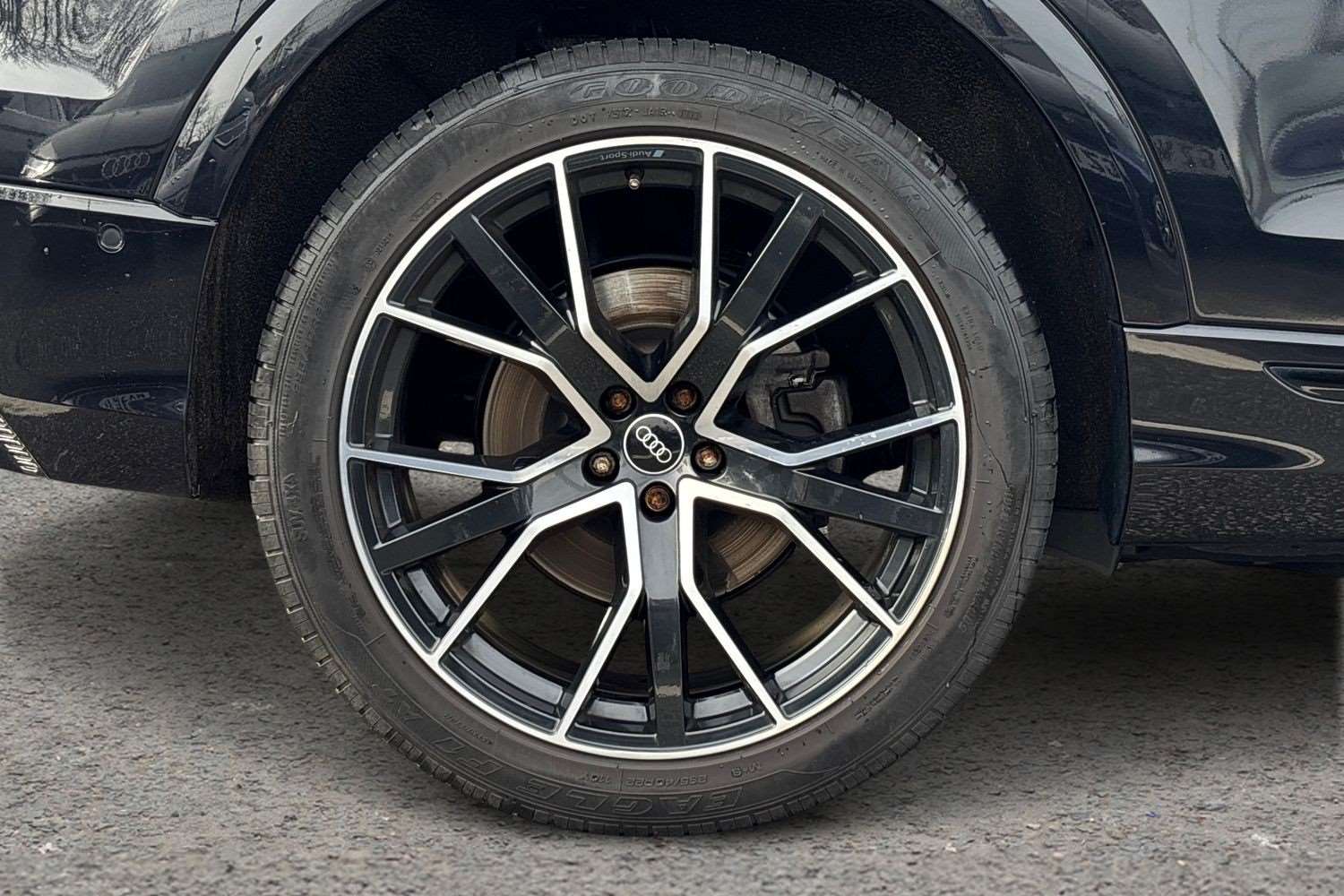 Used Audi Q8 for sale - 77996264: Photo 10