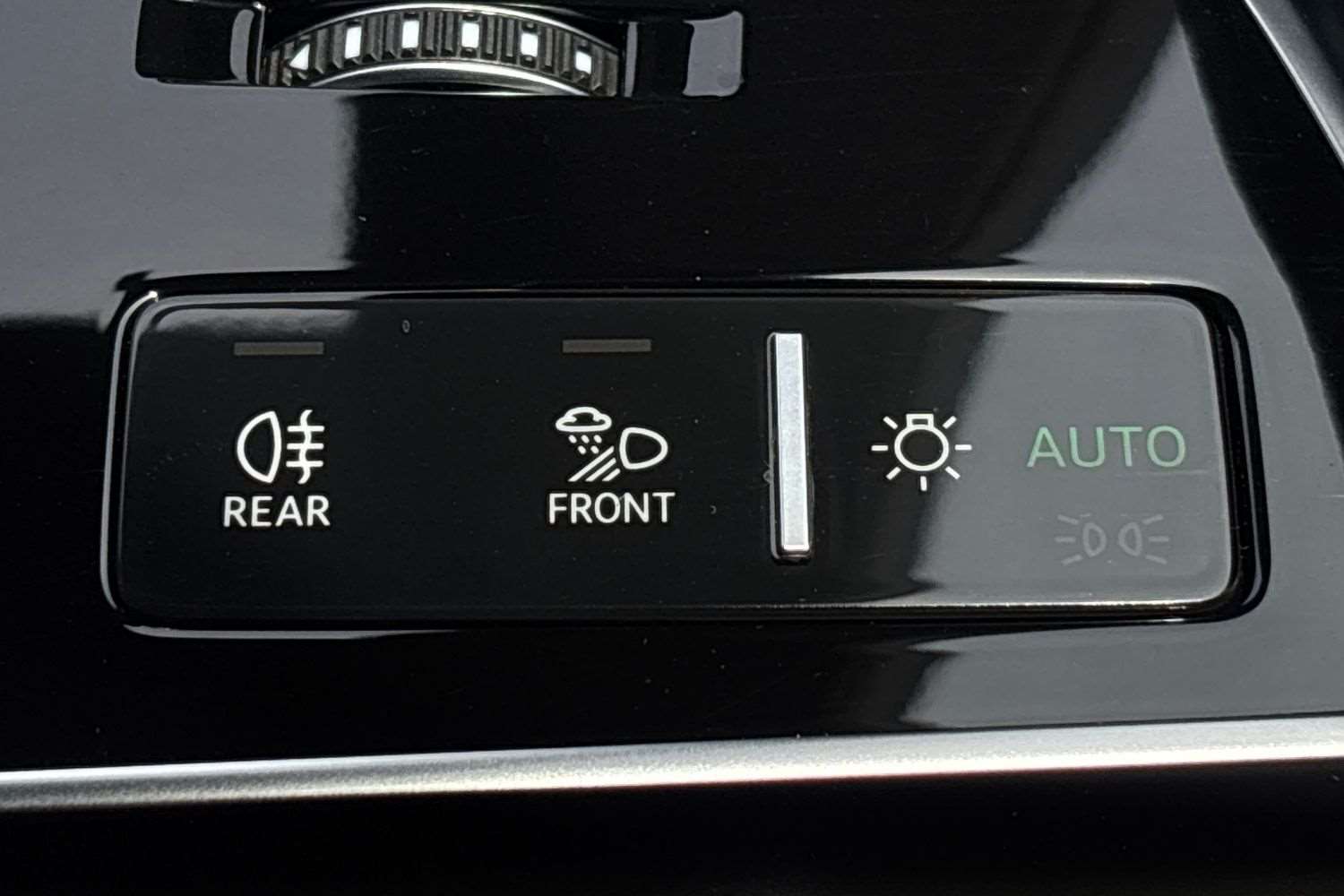 Used Audi Q8 for sale - 77996264: Photo 25