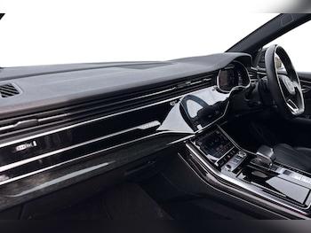 Used Audi Q8 2021 for sale - 77996264: Photo