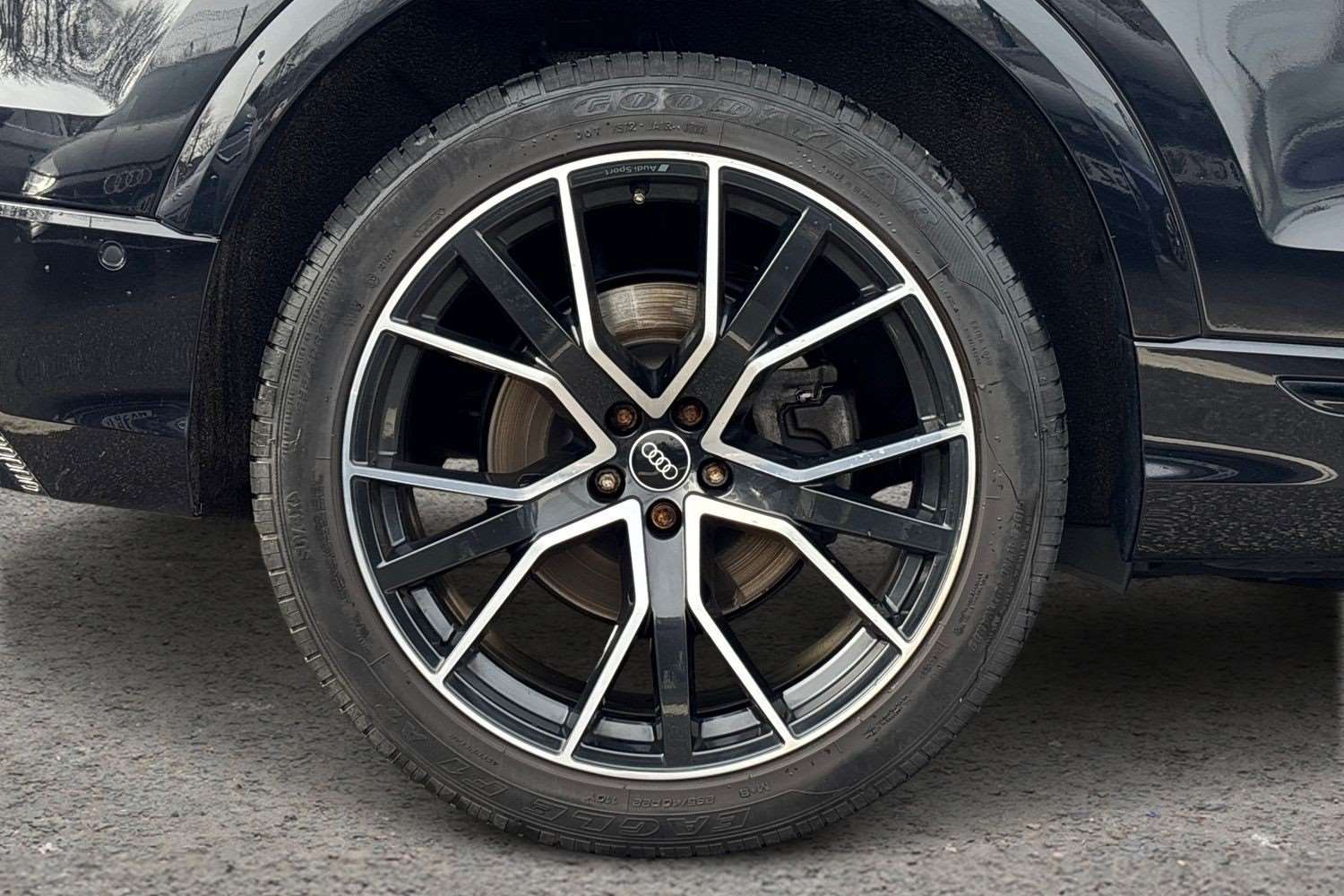 Used Audi Q8 for sale - 77996264: Photo 9