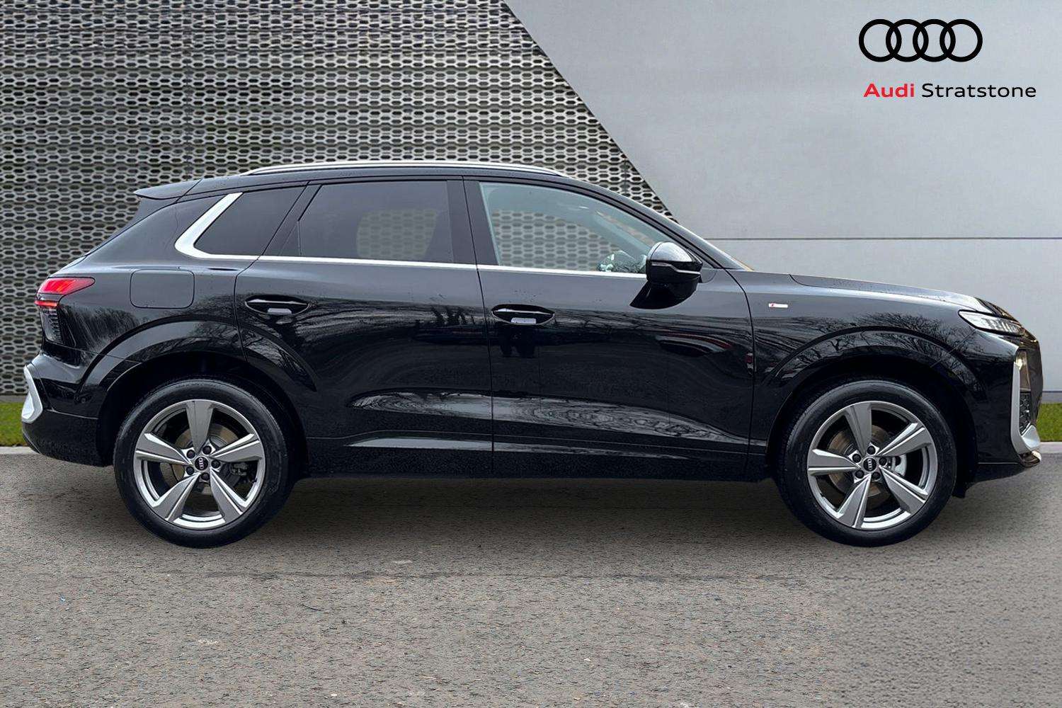 Used Audi Q3 2025 for sale - 78010007: Photo 4