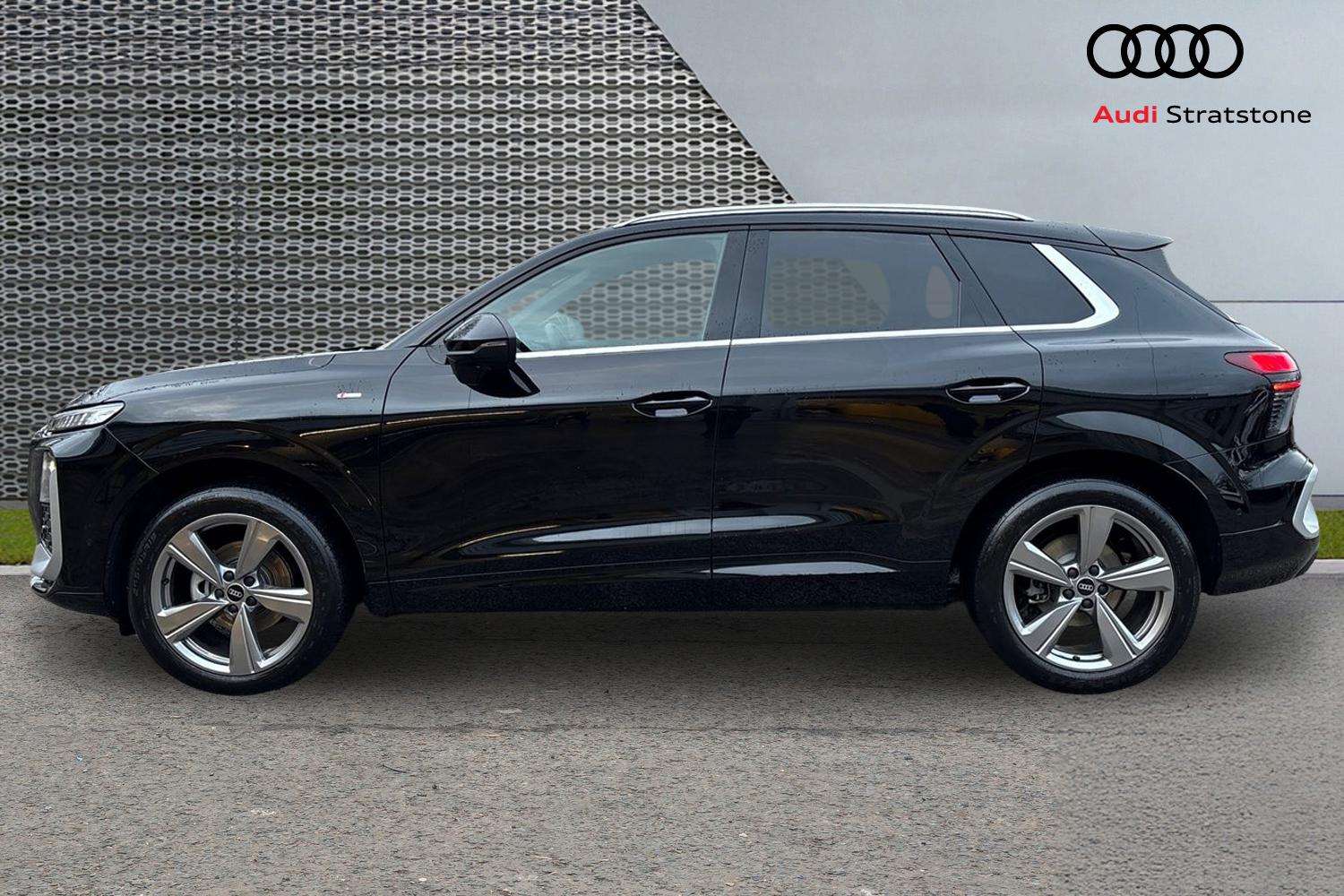 Used Audi Q3 2025 for sale - 78010007: Photo 8