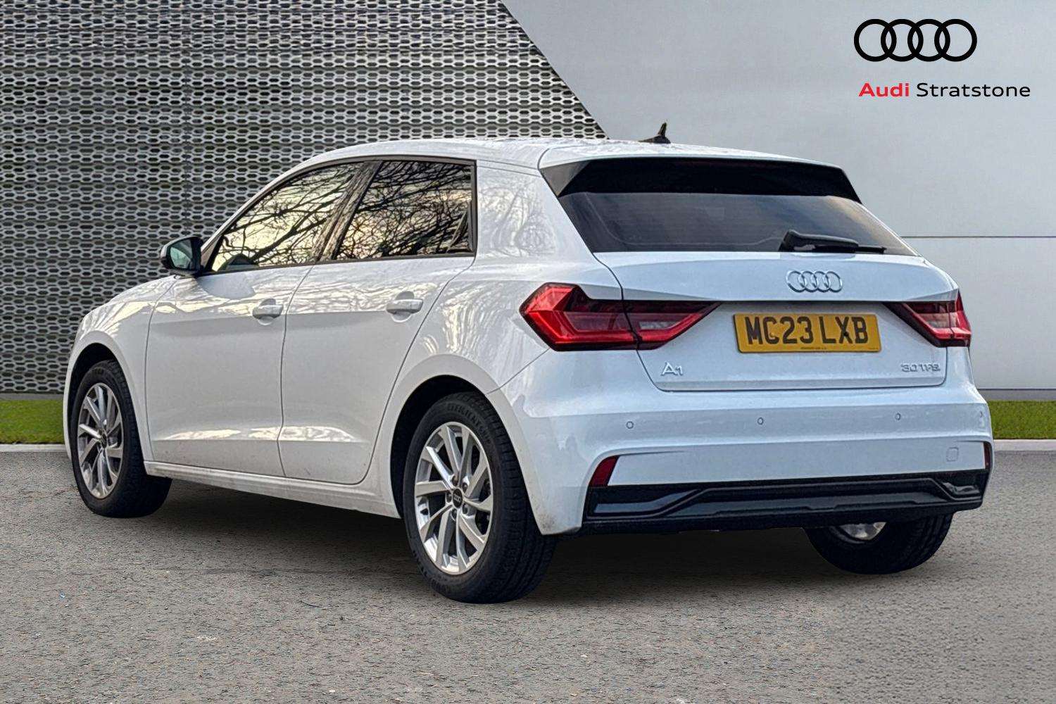 Used Audi A1 2023 for sale - 76827517: Photo 3