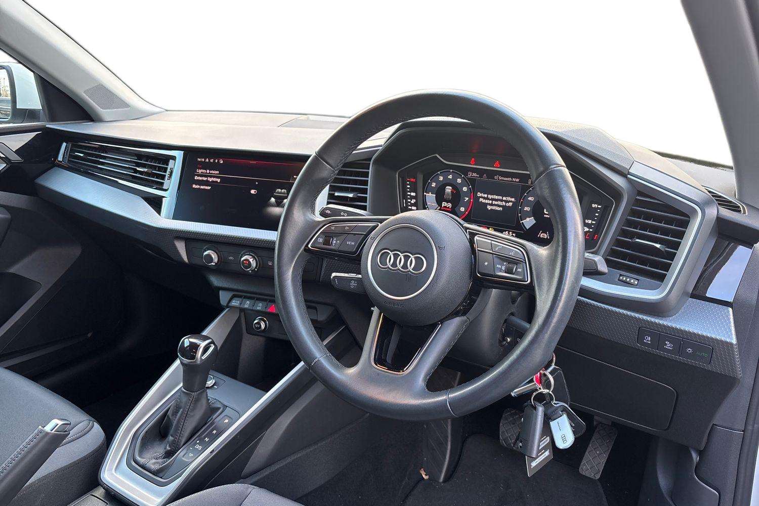 Used Audi A1 2023 for sale - 76827517: Photo 6