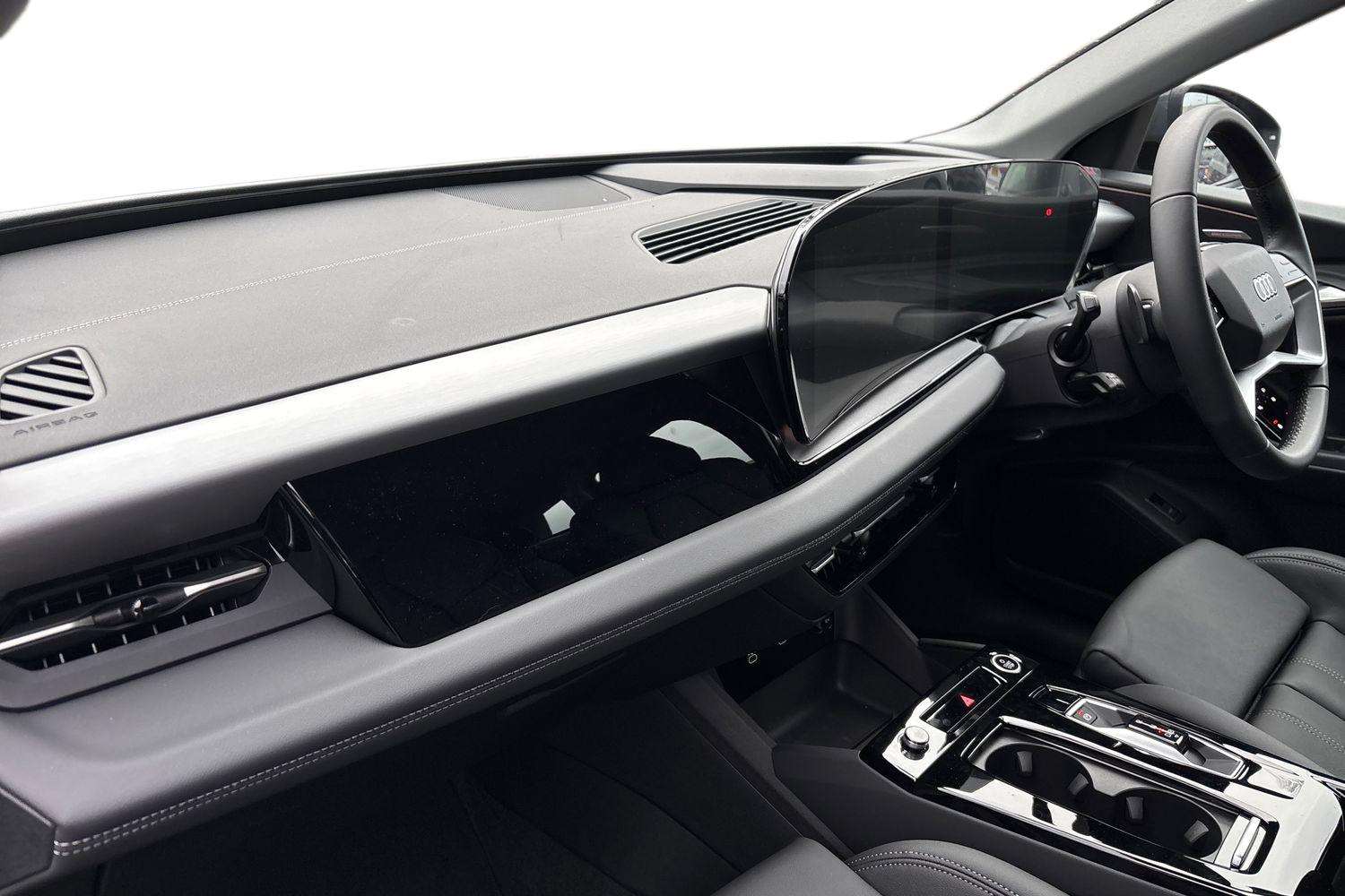 Used Audi Q6 e-tron 2025 for sale - 77795635: Photo 2