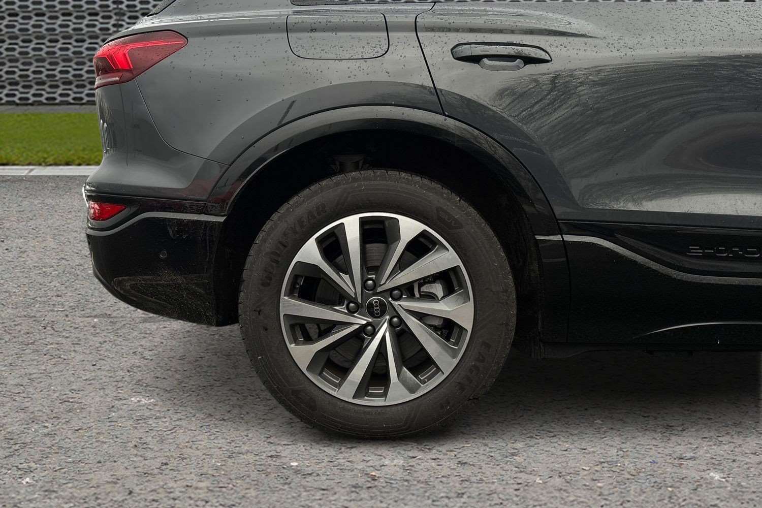 Used Audi Q6 e-tron 2025 for sale - 77795635: Photo 5