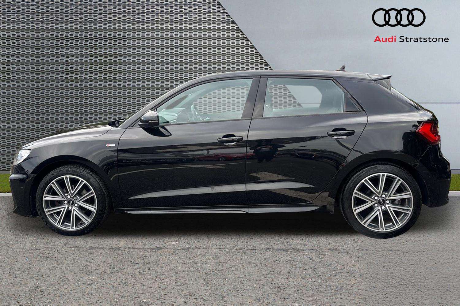 Used Audi A1 2022 for sale - 76156299: Photo 8