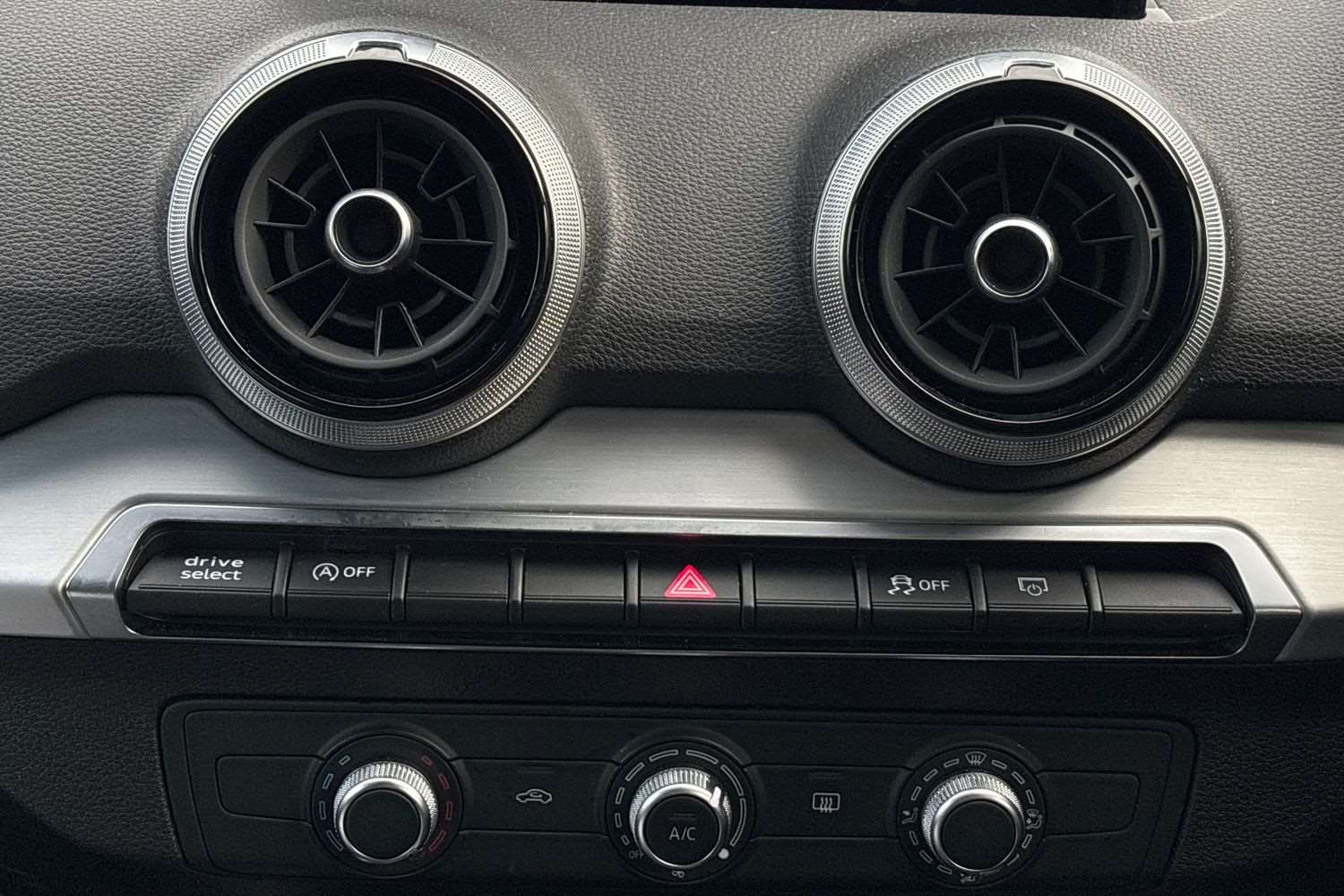 Used Audi Q2 for sale - 77397798: Photo 35