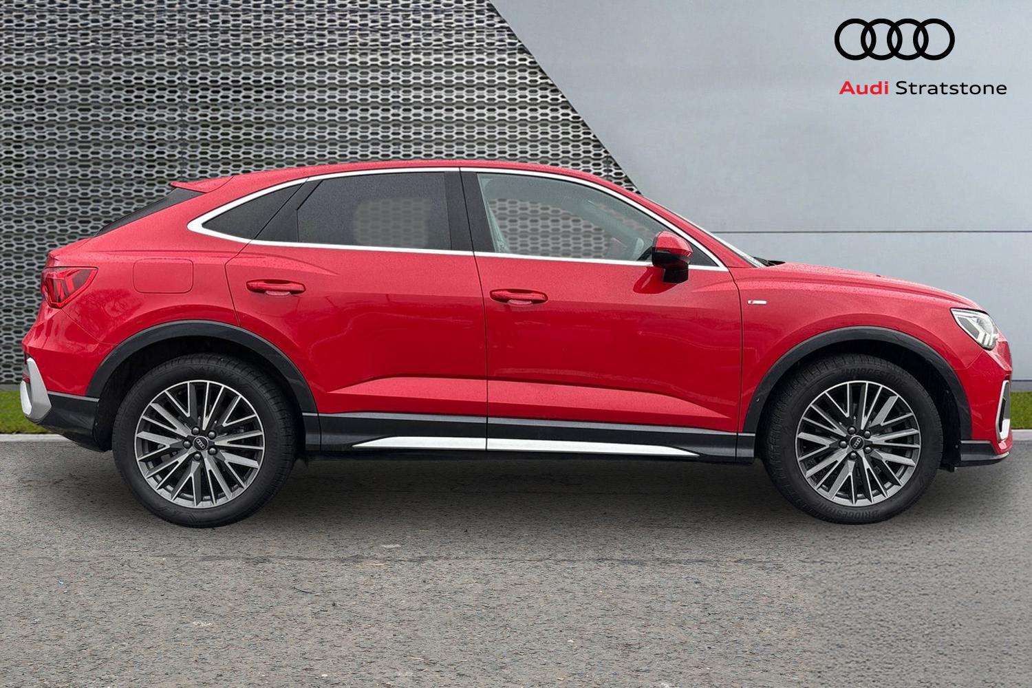 Used Audi Q3 2024 for sale - 77706742: Photo 4