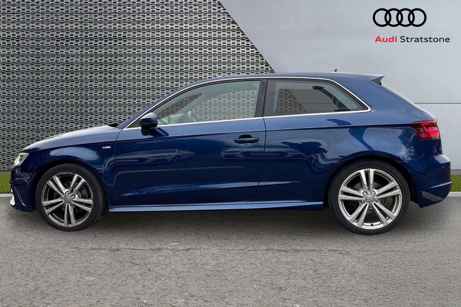 Used Audi A3 2016 for sale - 76310856: Photo 8