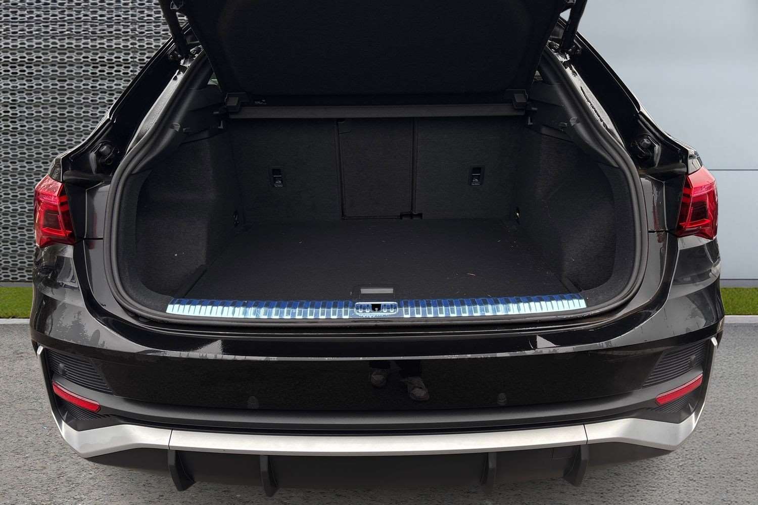 Used Audi Q3 for sale - 78104606: Photo 13