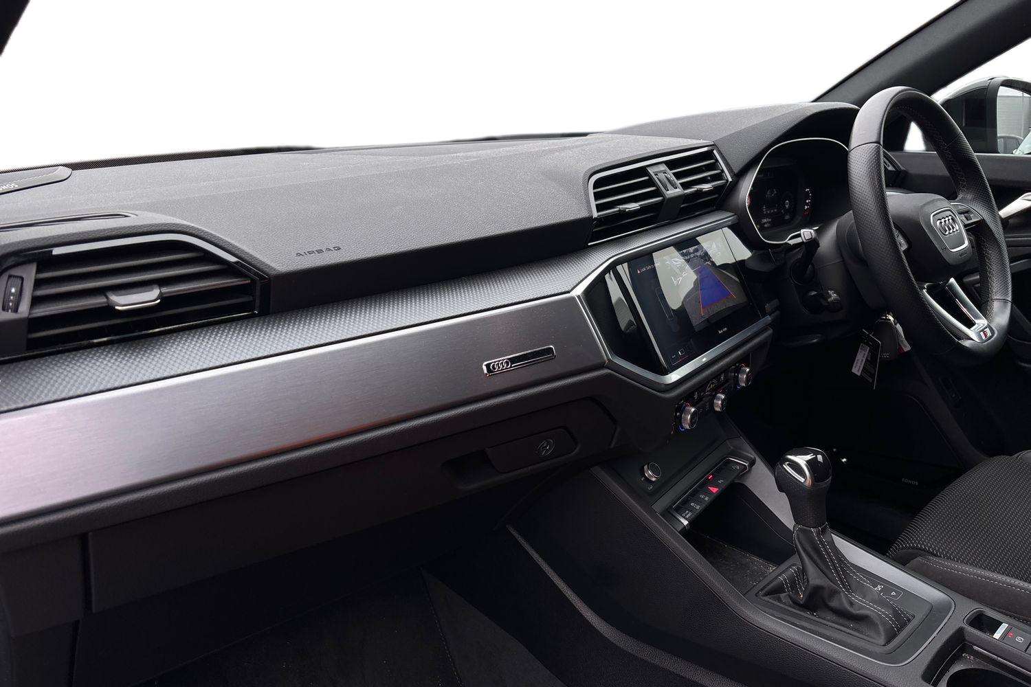 Used Audi Q3 for sale - 78104606: Photo 2