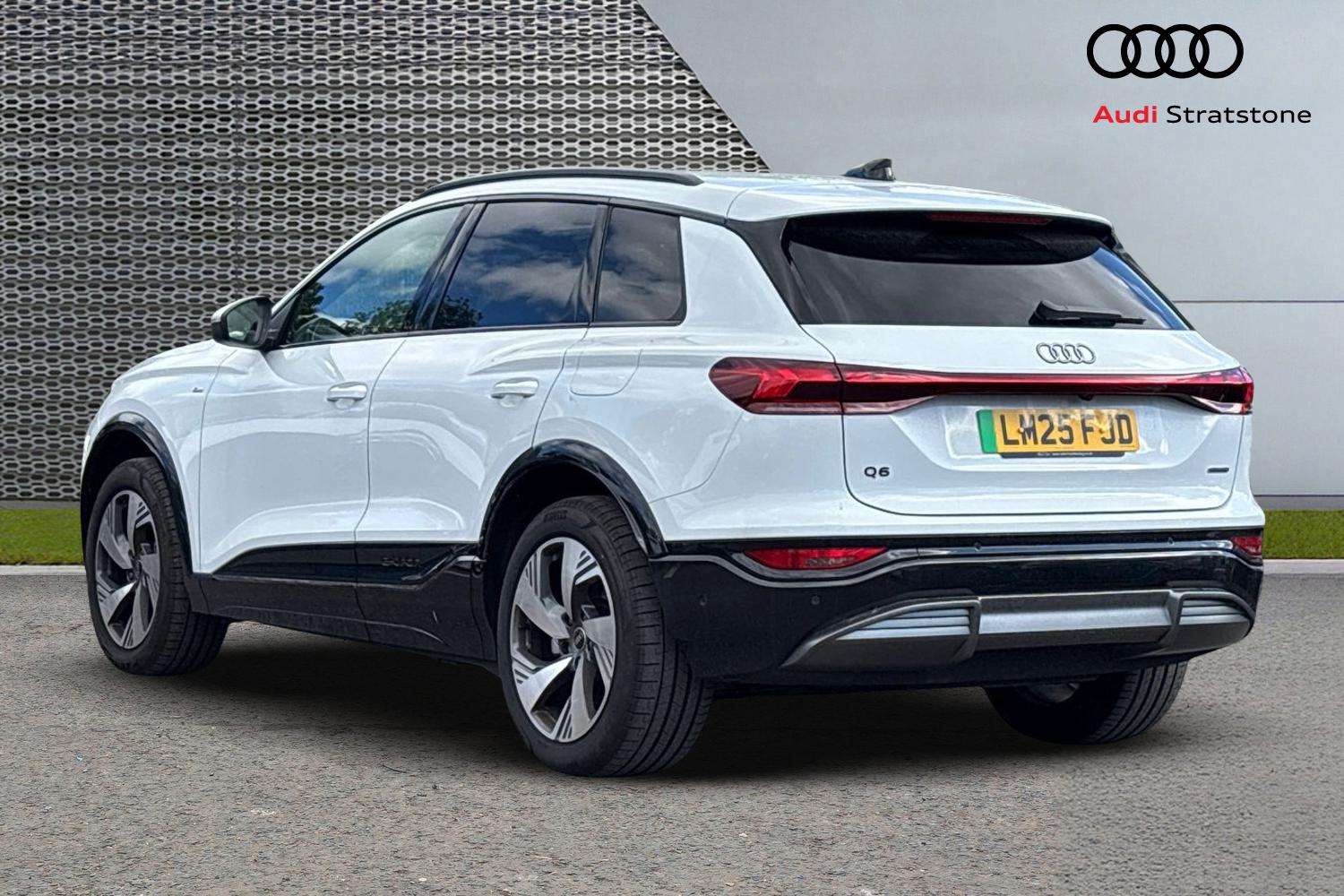Used Audi Q6 e-tron 2025 for sale - 76045062: Photo 3