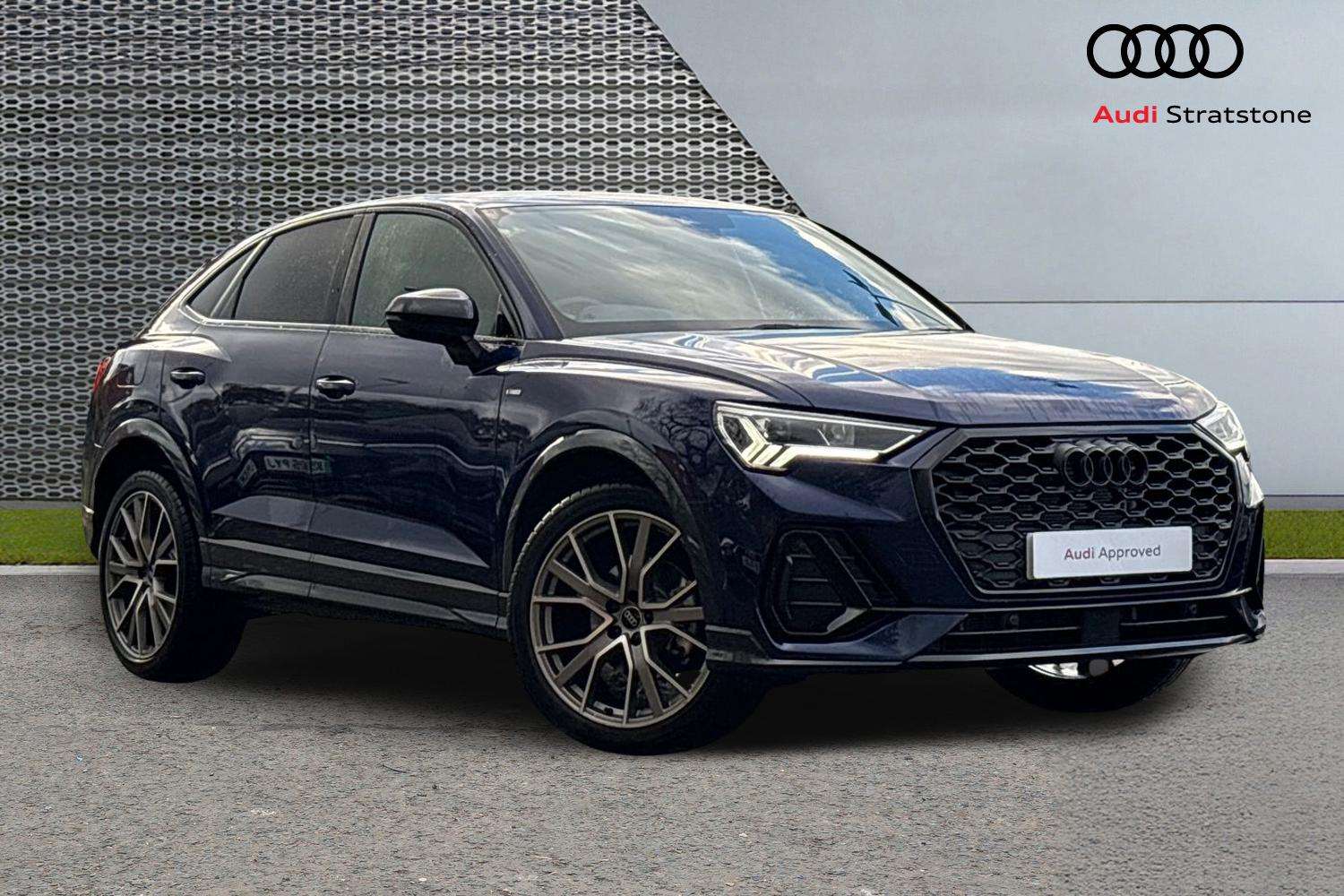 Used Audi Q3 2025 for sale - 76373742: Photo 1