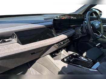 Used Audi Q6 e-tron 2026 for sale - 78787116: Photo