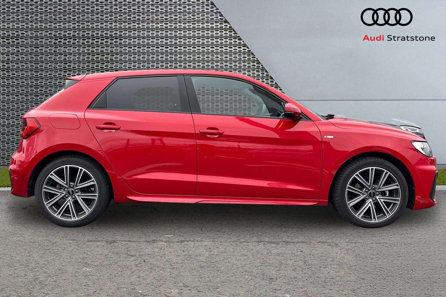 Used Audi A1 2023 for sale - 77787111: Photo 4