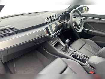 Used Audi Q3 2025 for sale - 76113426: Photo 2