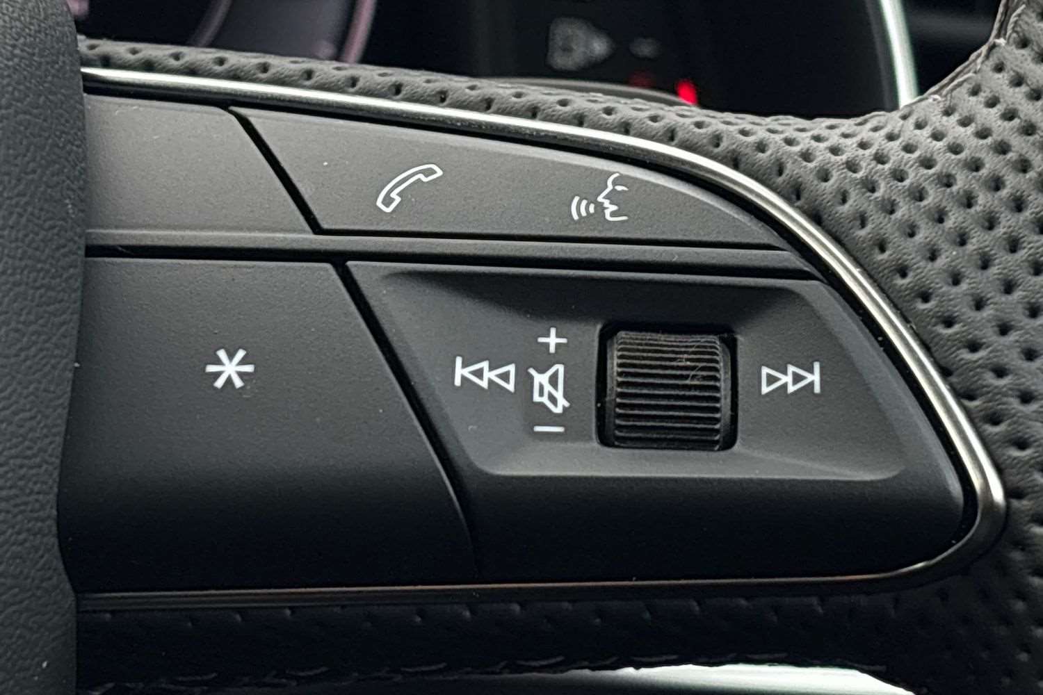 Used Audi Q8 2025 for sale - 78060146: Photo 17