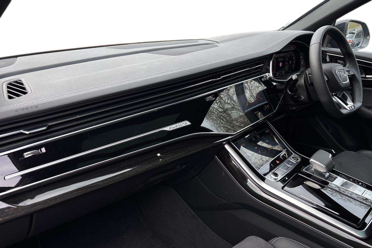 Used Audi Q8 2025 for sale - 78060146: Photo 2